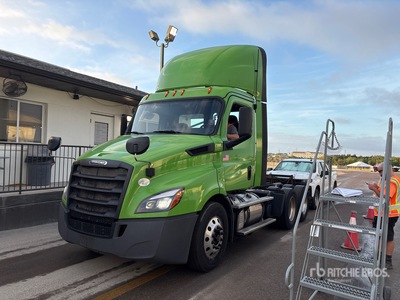 2019 Freightliner Cascadia 116 T/A Day Cab Truck Tractor
