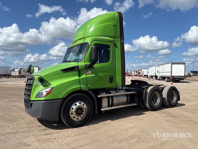 2019 Freightliner Cascadia 116 6x4 T/A Day Cab Truck Tractor