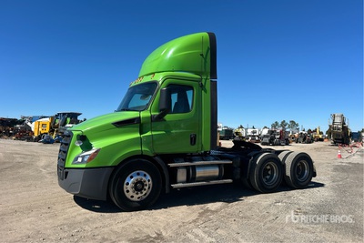 2020 Freightliner Cascadia 116 6x4 T/A Day Cab Truck Tractor
