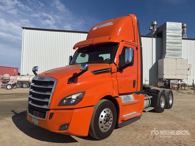 2022 Freightliner Cascadia 126 6x4 T/A Day Cab Truck Tractor