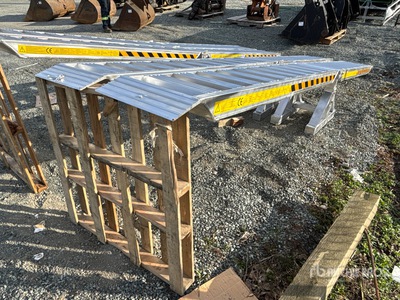 16 ft Loading Ramps ملحقات الشاحنات (Unused)