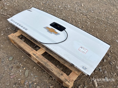 Chevy Silverado LT Tailgate, 62 in