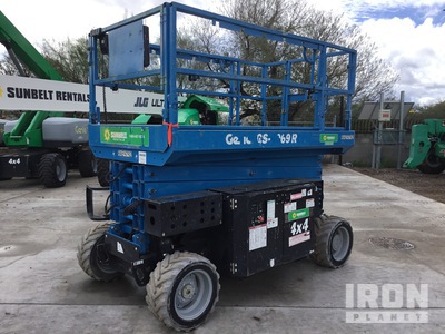 2016 Genie GS-4069RT Dual Fuel 4x4 Scissor Lift