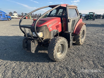 Case IH Farmall 120C トラクター