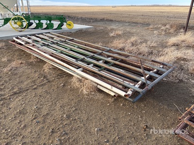 Quantity of (6) Assorted Sizes Portail pour bétail