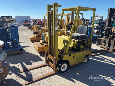 Clark C500 20 2000 lb Cushion Tire Forklift (Inoperable)