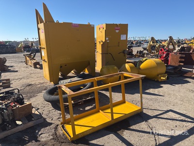 Quantity of (6) Vacu Blast Chorro de arena