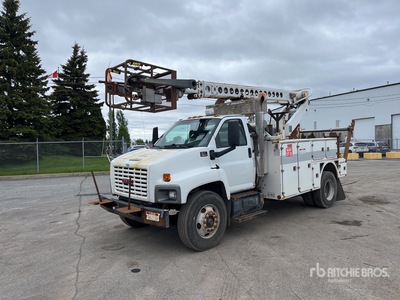 Altec A-T40C 34 ft on 2005 GMC 8500 4x2 Cable Placer Camion nacelle