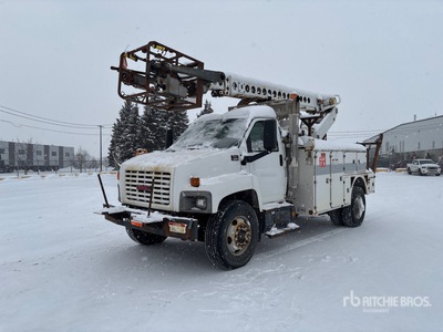 Altec A-T40C 34 ft on 2005 GMC 8500 4x2 Cable Placer Bucket Truck