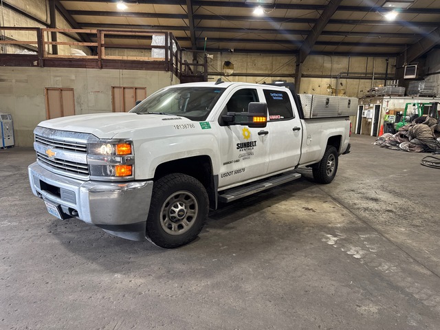 2016 Chevrolet 3500 HD 4x4 Crew Cab Pickup