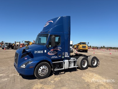 2021 Volvo VNR 6x4 Cabeza Tractora Cabina Corta
