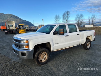 2017 Chevrolet Silverado 2500HD 4x4 Crew Cab Pickup