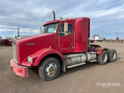 2012 Kenworth T800 6x4 تراكتور شاحنة كابينة النوم (ثنائية المحور)