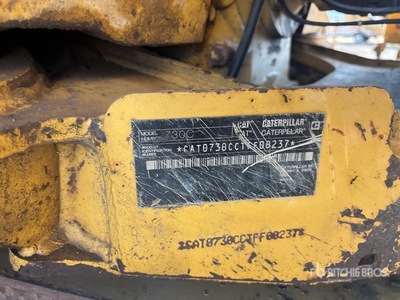 2014 Cat 730C を見 Articulated Dump Truck