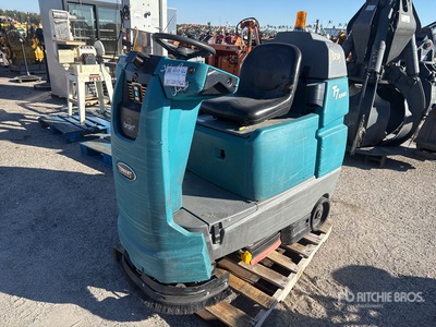Tennant T7 Ride-On Electric Floor Scrubber