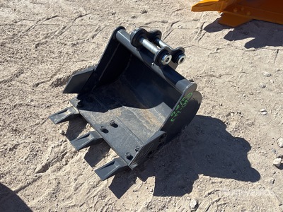 12 in Digging Mini Excavator Bucket (Unused)