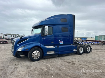 2020 Volvo VNL760 6x4 Cabeza Tractora Cabina Dormitorio