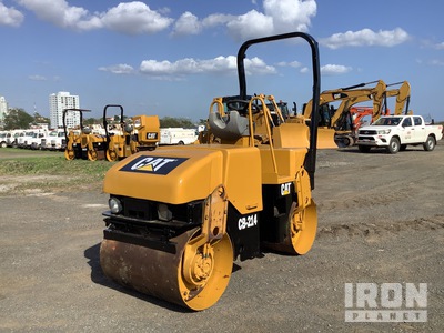 2005 Cat CB-214E Rodillo Doble / Double Drum Roller