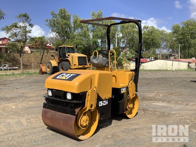 2005 Cat CB-214E Rodillo Doble / Double Drum Roller