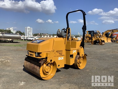 2011 Cat CB-24 Rodillo Doble / Double Drum Roller