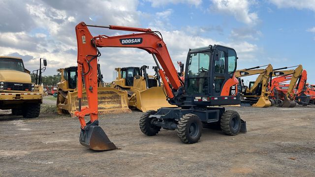 2015 Doosan DX55W Wheel Excavator
