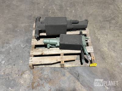 (2) Pneumatic Air Paving Breakers
