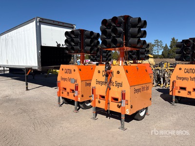 Quantity of (2) Horizon Signal Tech Emergency Traffic Light