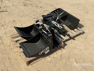 Quantity of (5) Hydraulic Breaker & Excavator Bucket - Fits mini excavators