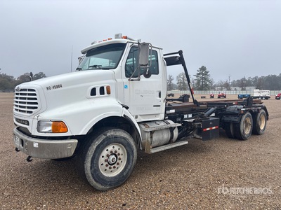 2007 Sterling L9500 6x4 Roll-Off Truck