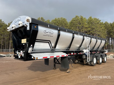 2025 Trout River 40 ft Tri/A Live Bottom Trailer