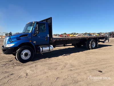 2020 International MV607 4x2 Camión Caja Abierta