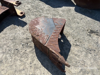 2012 Caterpiller 12 in Rear Backhoe Bucket