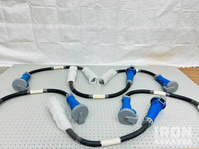 Quantity of (6) 60 Amp MIL TO F/M Hubble Adapters (Unused)