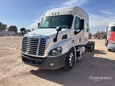 2020 Freightliner Cascadia 113 6x2 3- Achs Sattelzugmaschine mit Schlafkabine