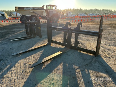 Cat 72 in Wheel Loader Forks