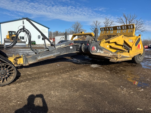 Ashland 2311E 4 Tire Hydraulic Pull Scraper