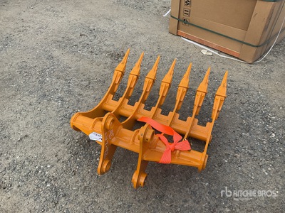 2026 GIYI Fit to cat 305 teeth Excavator Rake (Unused)