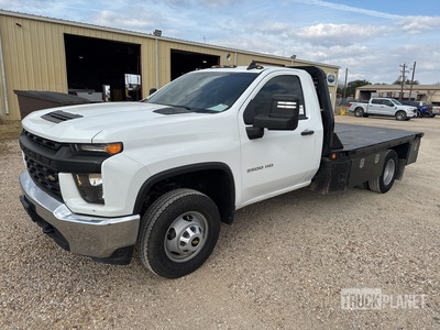 2022 Chevrolet 3500 HD 4x4 Flatbed Truck