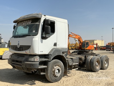 2014 Renault Kerax 440 DXI 6x4 T/A Sleeper Truck Tractor