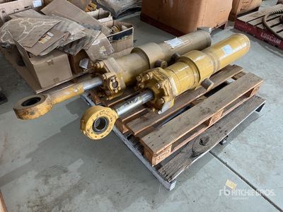 Quantity of Cat Hydraulic Lift Cylinders - Fits Cat 637E