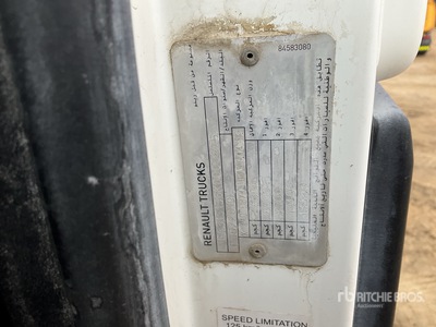 2019 Renault K440 8x4 Twin-Steer Mixer Truck