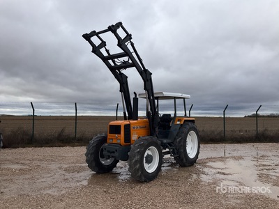 1993 Renault 90-34 4WD Tractor