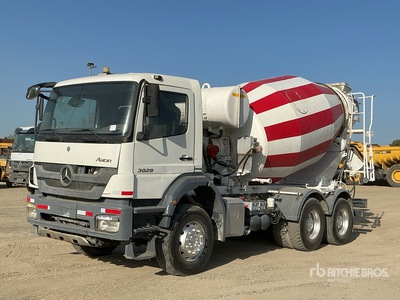 2014 Mercedes-Benz AXOR 3029 6x4 Mixer Truck