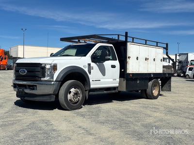 2019 Ford F-550 XLT 4x4 Flatbed Truck