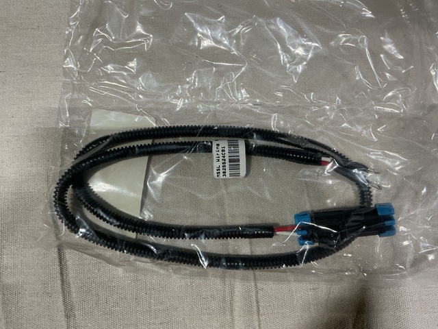 (51) Navistar 3825524C91 Wiring Harnesses