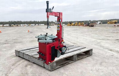 2025 STARVOX AD-TC24 24 in Tire Changer (Unused)