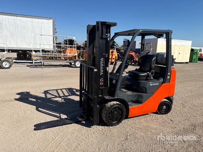 2018 Toyota 8FGCU25 4500 lb Cushion Tire Chariot Élévateur