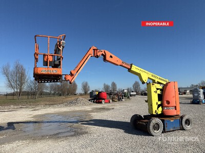 2004 JLG E300 AJP Electric رافعة بذراع  (Inoperable)