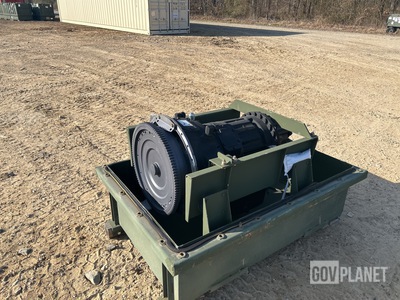 5705738 Transmission w/Container