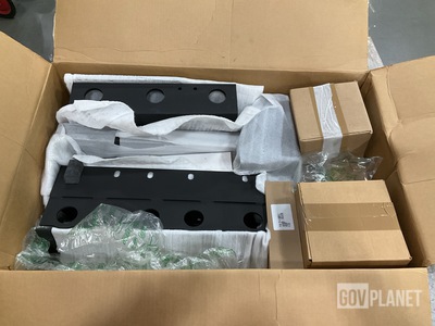 (8) PL17-1-8584-1 HMMWV Shelter Mounting Kits